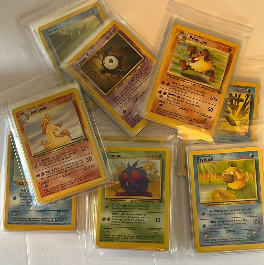 10 vintage Pokémon cards